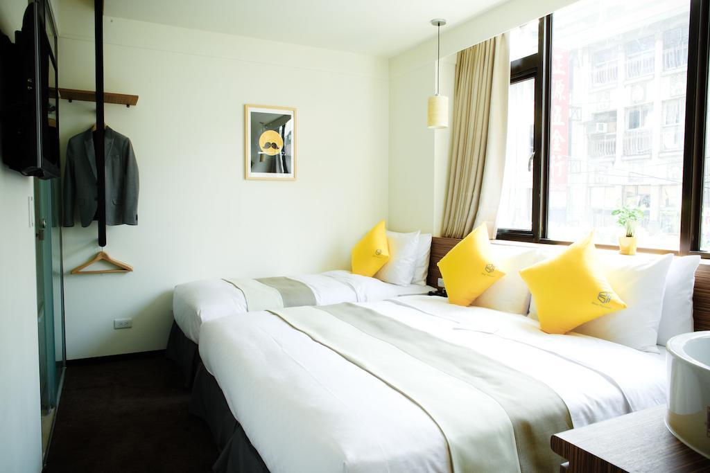 Bee House By Cosmos Creation - Taipei Main Station Hotell Rum bild