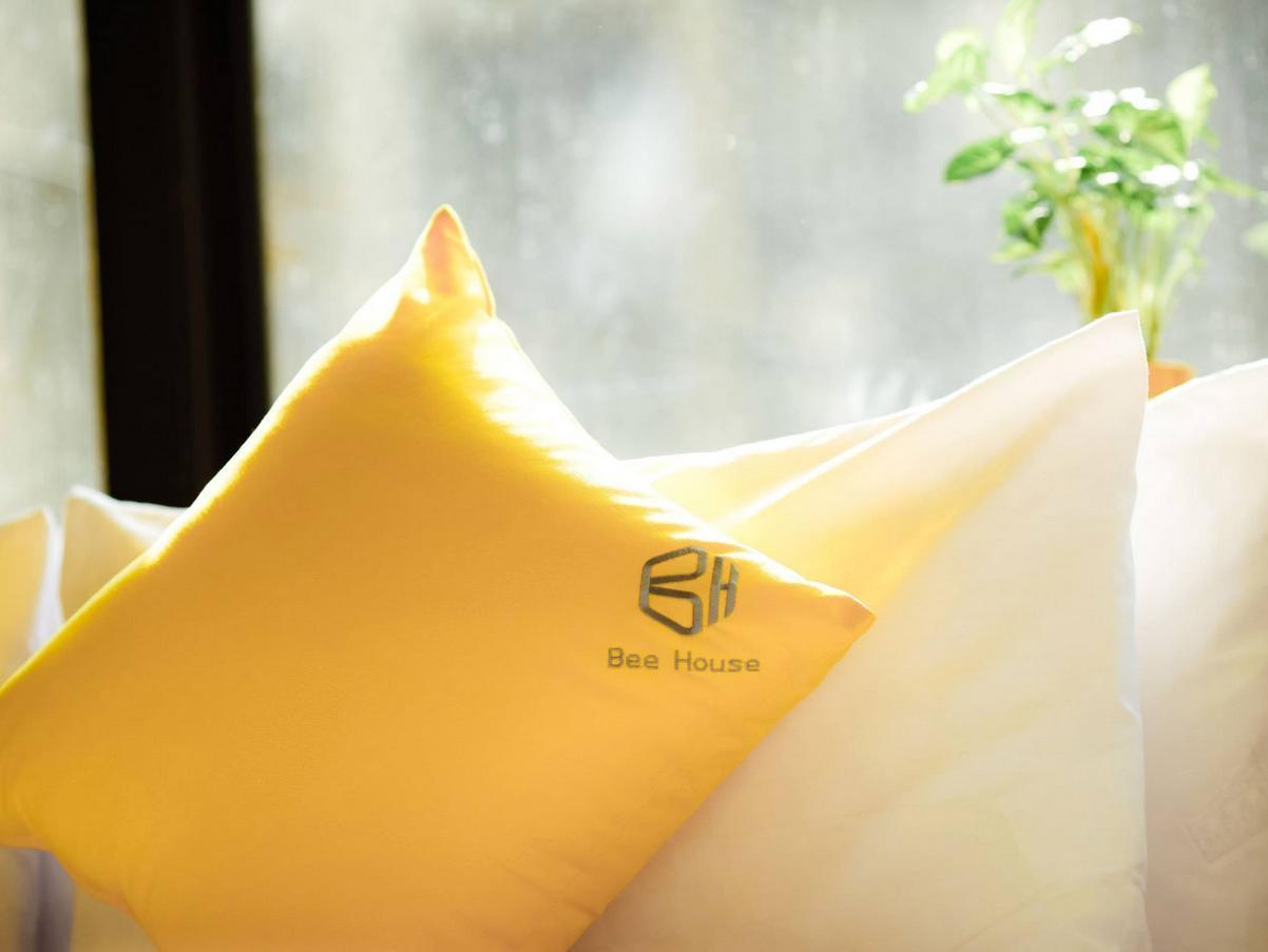 Bee House By Cosmos Creation - Taipei Main Station Hotell Exteriör bild