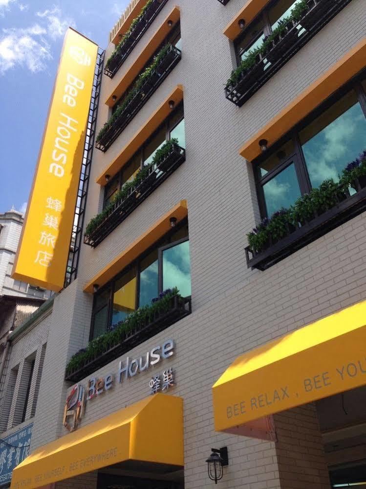 Bee House By Cosmos Creation - Taipei Main Station Hotell Exteriör bild